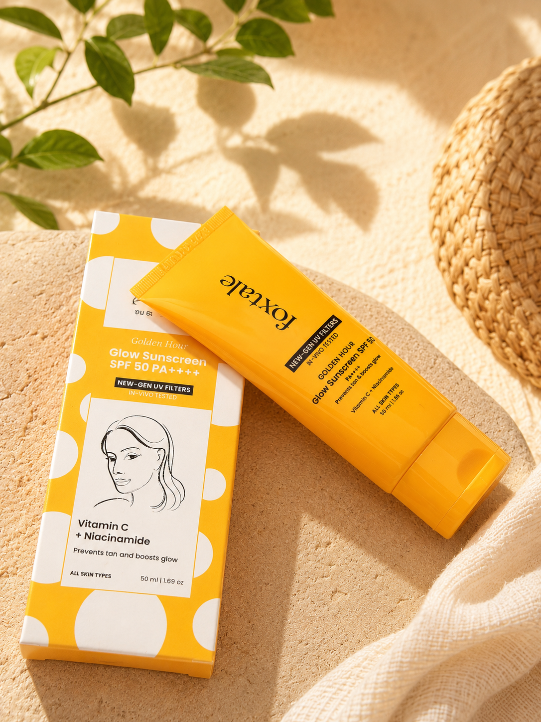 Foxtale Golden hour  glow sunscreen vitamin c + niacinamide 50ml